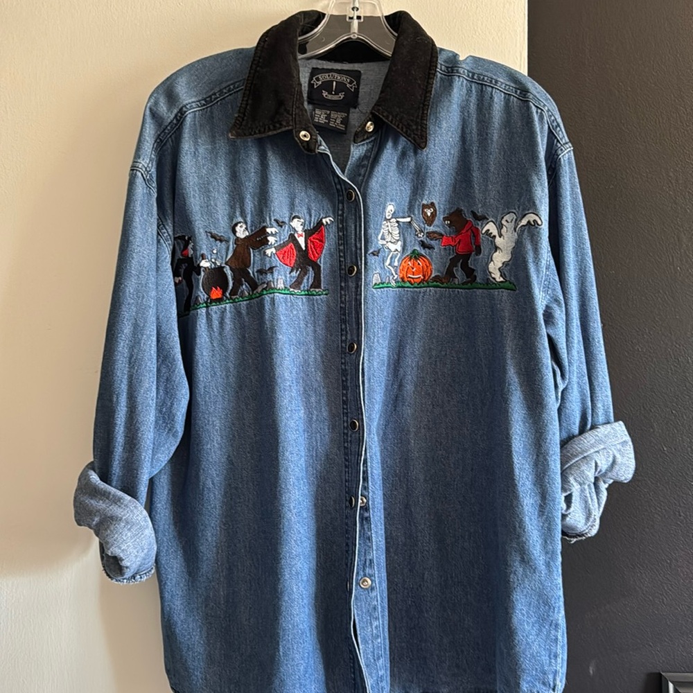 VINTAGE Halloween embroidered denim button up